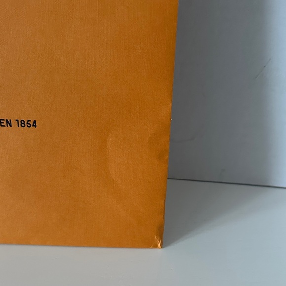 Louis Vuitton Vibrant Orange Bag - Picture 2 of 3